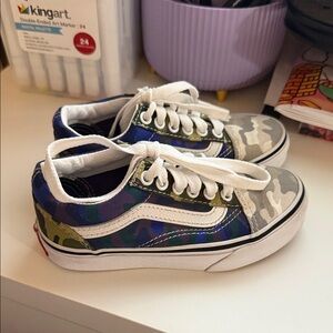 Vans Kids Sneakers in Blue and Camouflage
